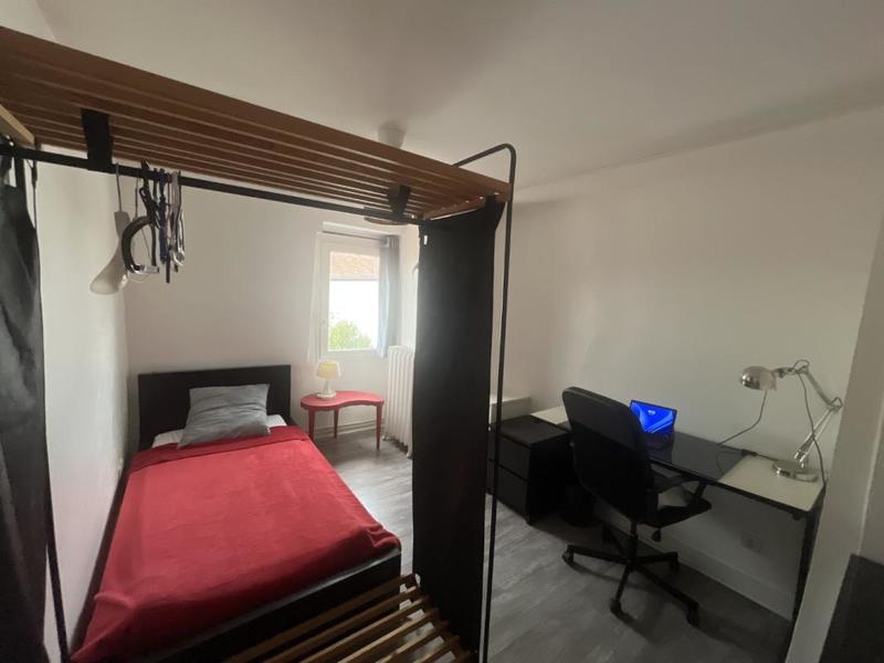 Chambre - 9 m² - 1 pièce