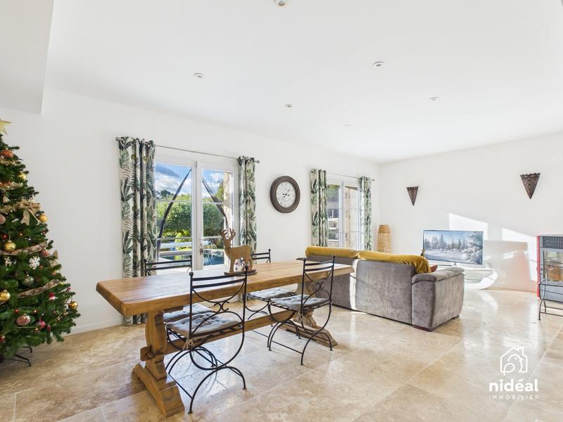 Villa - 130 m² - 5 pièces