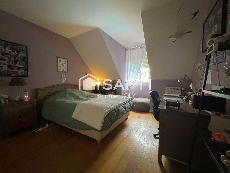 Maison - 256 m² - 9 pièces