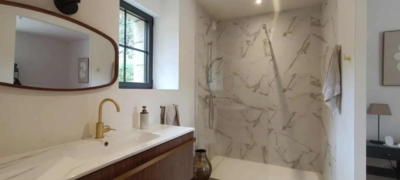 Maison - 194 m² - 8 pièces