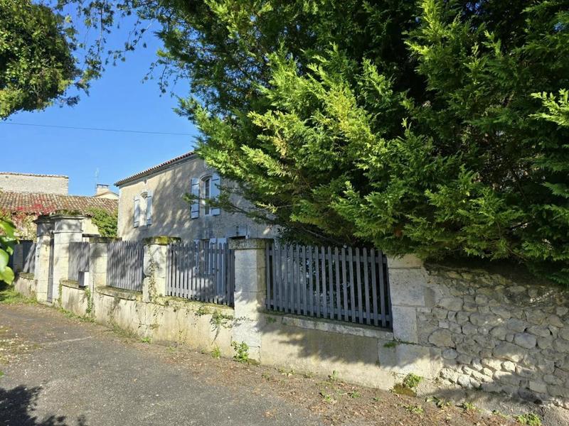 Propriété - 336 m² - 10 pièces