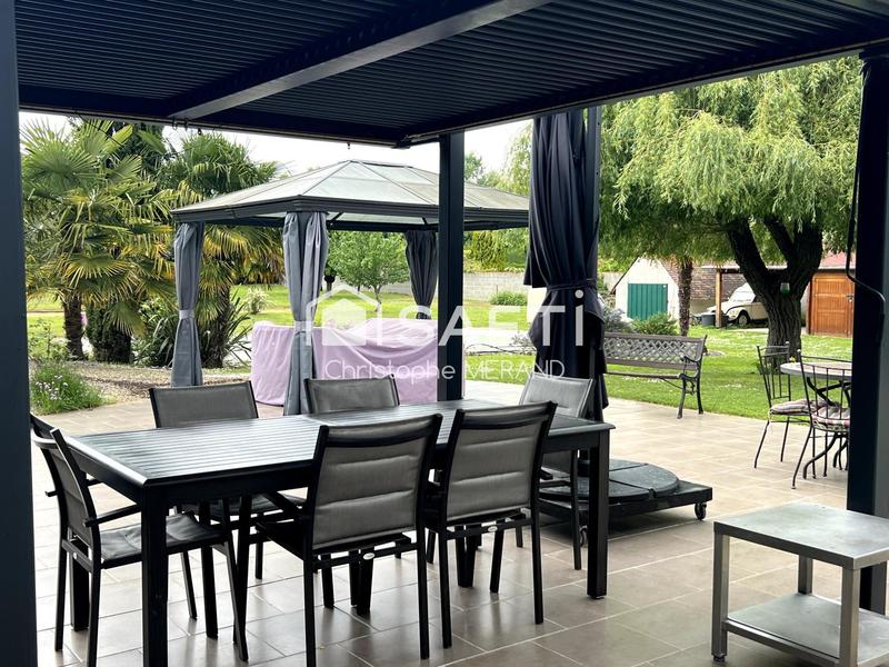 Maison - 296 m² - 12 pièces