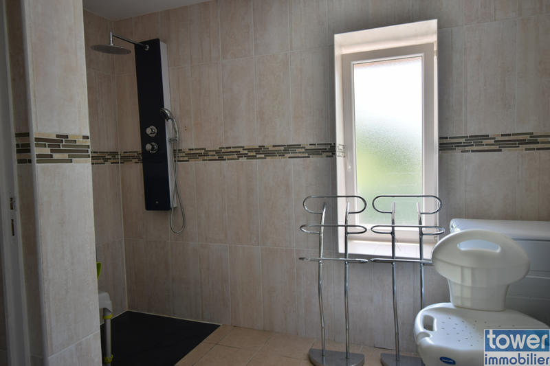 Propriété - 278 m² - 12 pièces