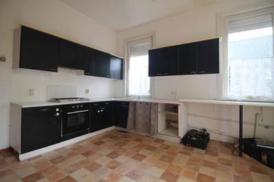 Maison - 152 m² - 8 pièces