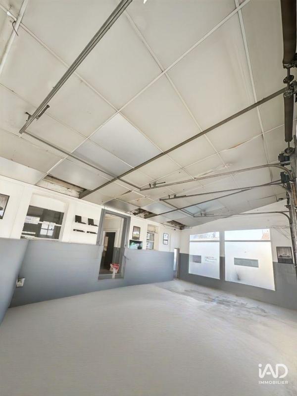 Local commercial - 120 m² - 3 pièces
