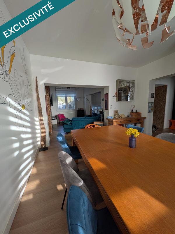 Maison - 137 m² - 6 pièces