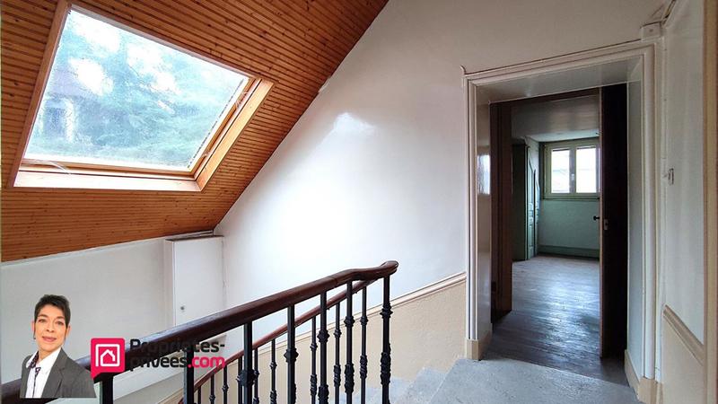 Immeuble - 250 m² - 11 pièces