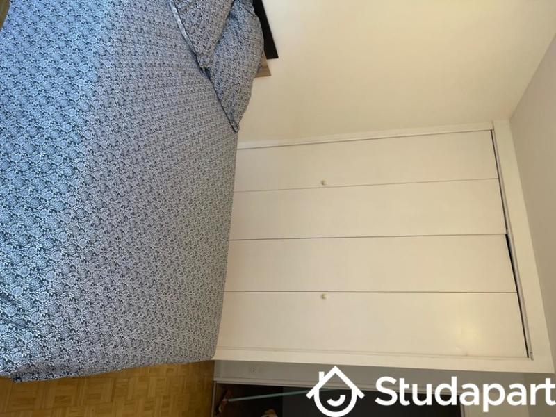 Chambre - 12 m² - 1 pièce