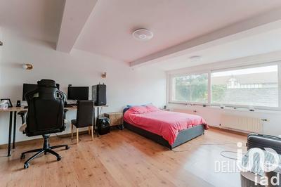 Maison - 298 m² - 8 pièces