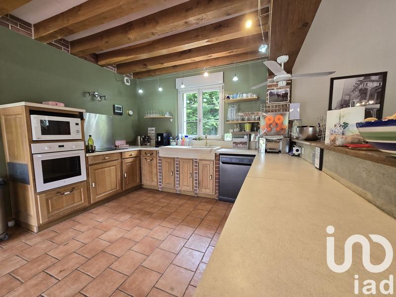 Maison - 282 m² - 8 pièces