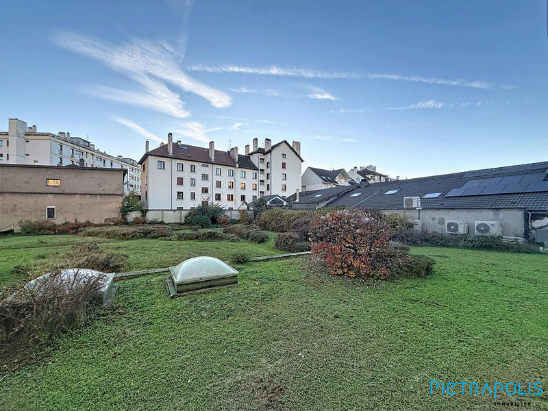 Appartement - 111 m² - 5 pièces