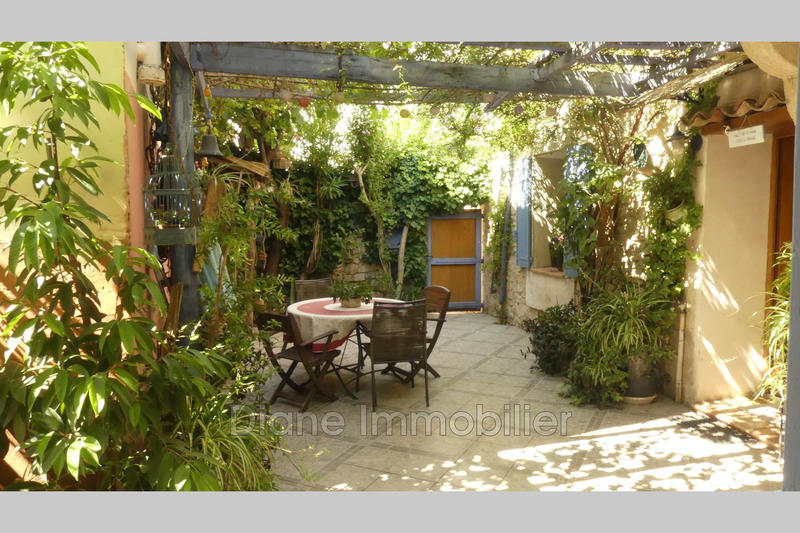 Maison - 224 m² - 8 pièces