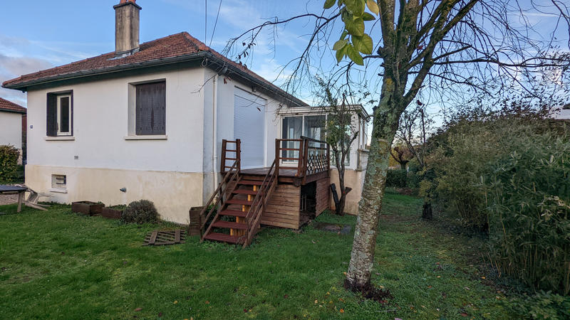 Maison - 90 m² - 5 pièces