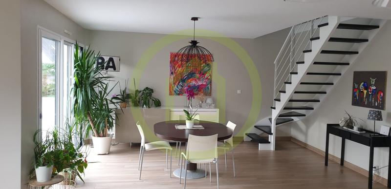 Maison - 158 m² - 6 pièces