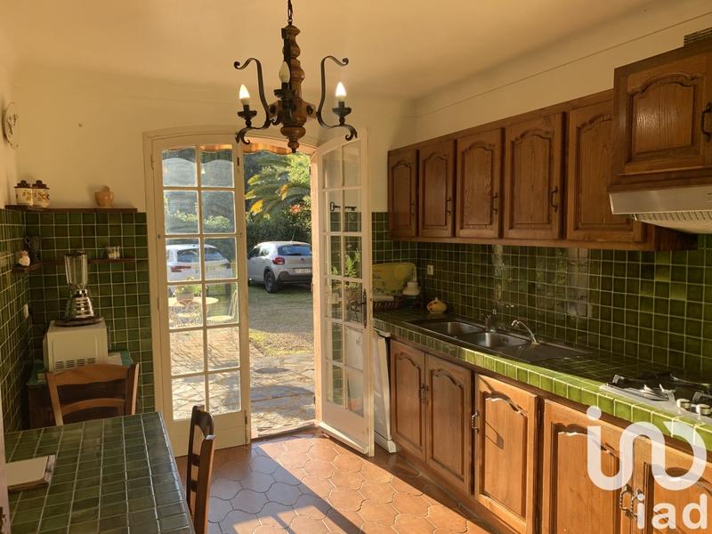 Maison - 269 m² - 14 pièces