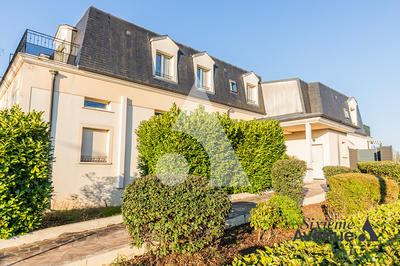 Appartement - 95 m² - 5 pièces