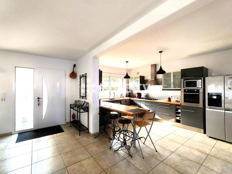 Maison - 190 m² - 6 pièces