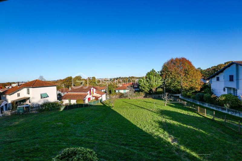 Maison - 181 m² - 6 pièces