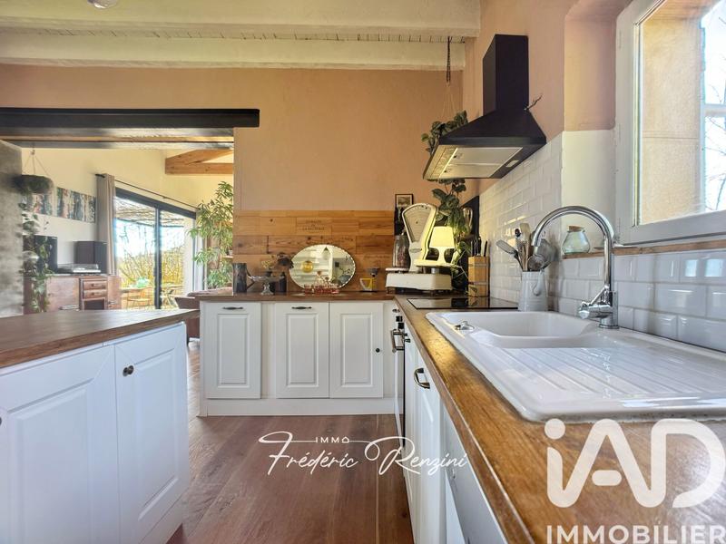 Maison - 145 m² - 5 pièces