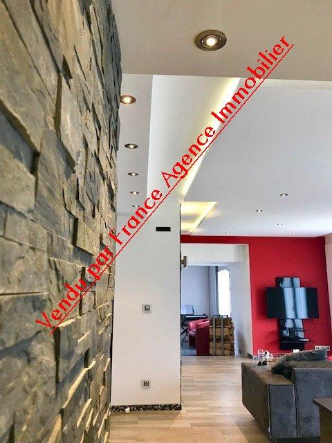 Maison d'architecte - 262 m² - 5 pièces