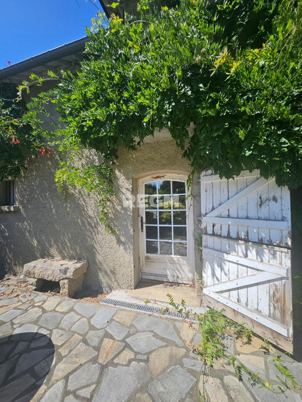 Propriété - 193 m² - 7 pièces