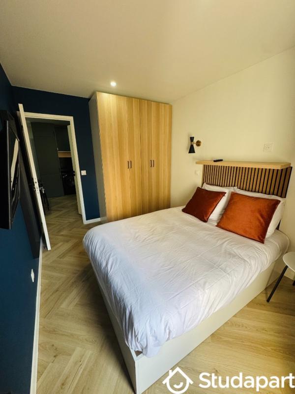 Chambre - 12 m² - 1 pièce