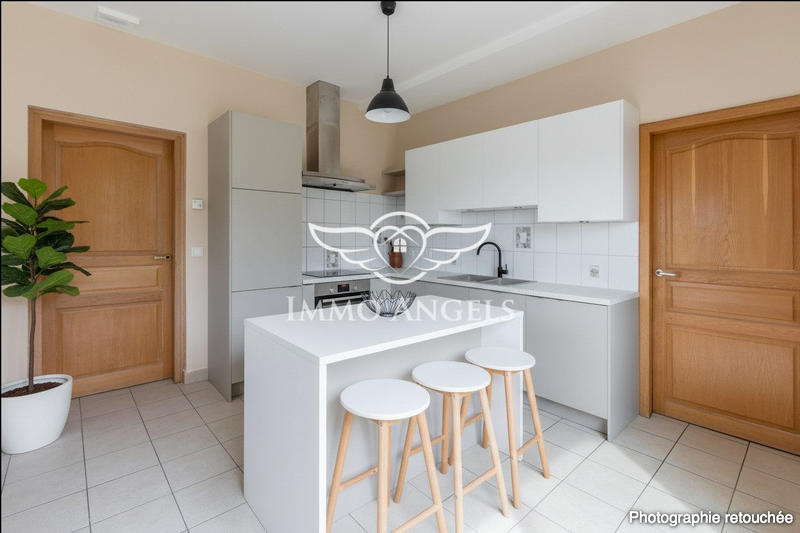 Maison contemporaine - 202 m² - 6 pièces