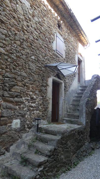 Maison de village - 90 m² - 5 pièces