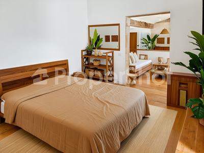 Appartement - 96 m² - 2 pièces