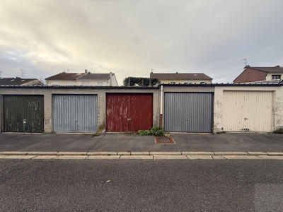 Parking / Garage - 15 m²