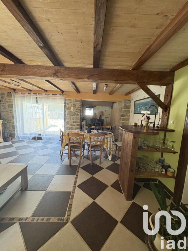 Maison - 92 m² - 4 pièces