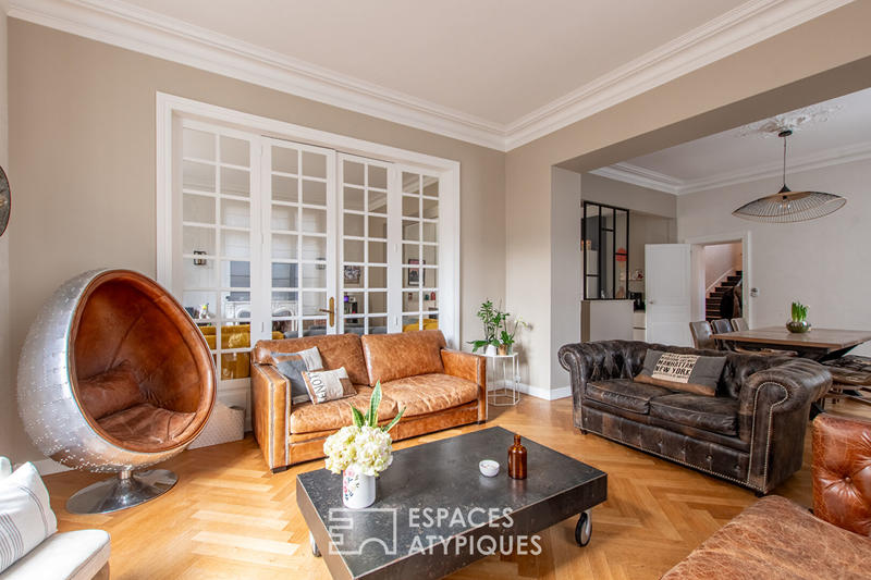 Maison - 245 m² - 13 pièces