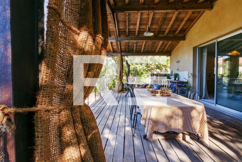 Maison d'architecte - 239 m² - 8 pièces