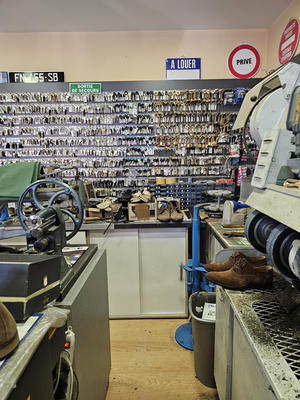 Fonds de commerce - Magasins - 64 m²