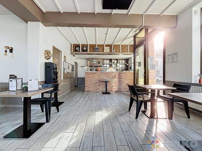 Local commercial - 338 m²