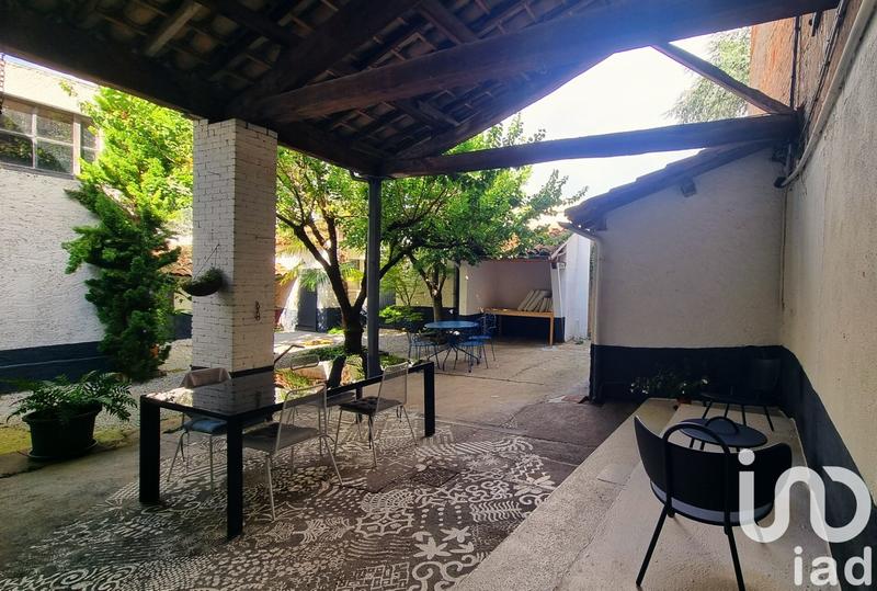 Maison - 363 m² - 10 pièces