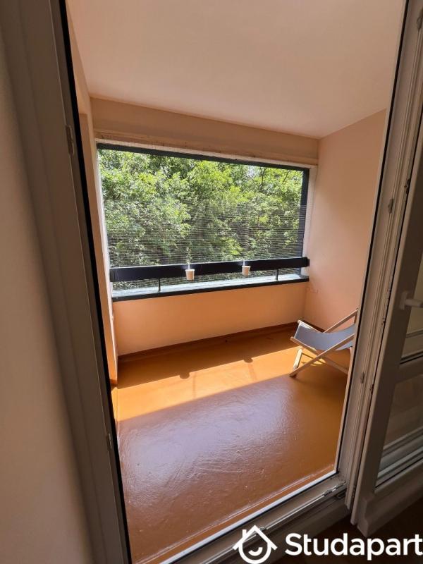 Chambre - 9 m² - 1 pièce