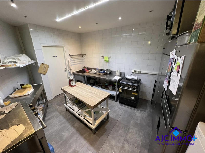 Local commercial - 87 m²