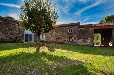 Maison - 104 m² - 6 pièces