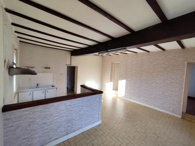 Maison en pierre - 67 m² - 3 pièces