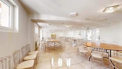 Maison - 650 m² - 22 pièces