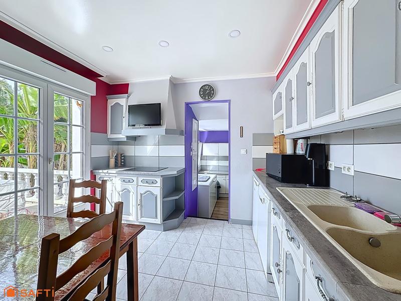 Maison - 192 m² - 8 pièces