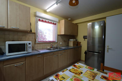 Maison - 96 m² - 5 pièces