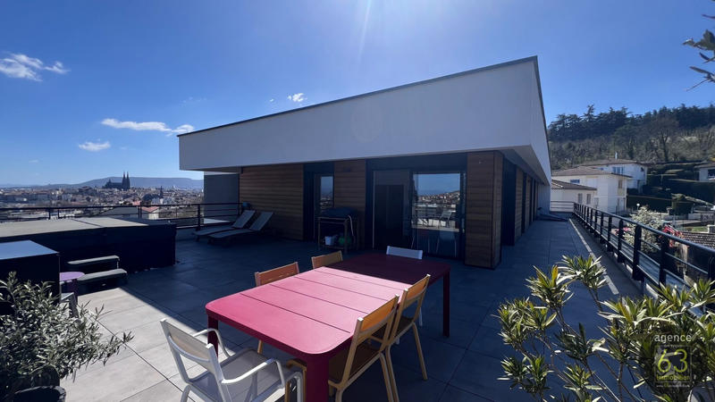 Appartement - 105 m² - 4 pièces