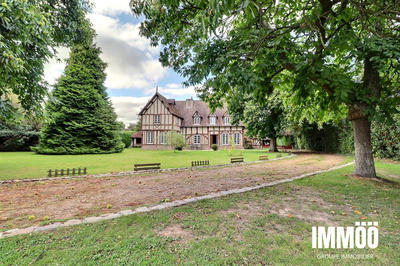 Maison - 268 m² - 12 pièces