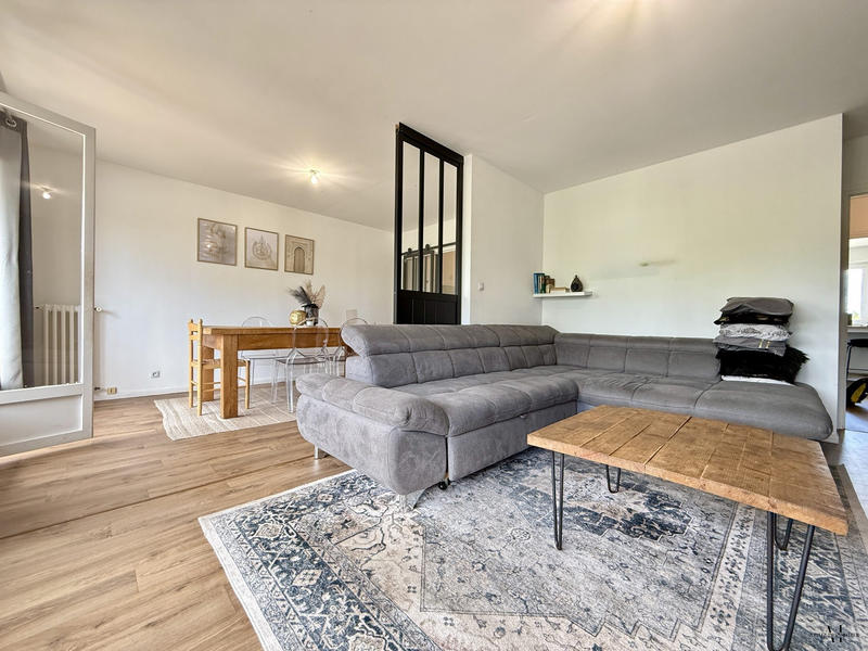 Appartement - 95 m² - 5 pièces