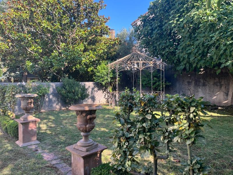 Maison de maîtres - 400 m² - 10 pièces