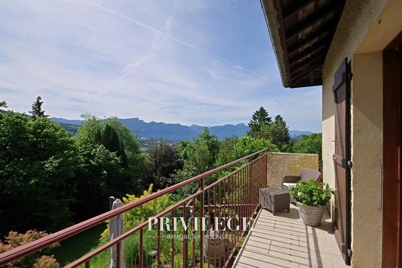 Maison - 161 m² - 7 pièces