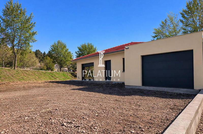 Maison - 110 m² - 4 pièces