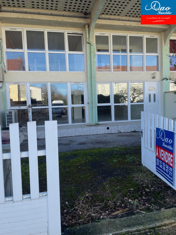 Loft - 176 m² - 6 pièces